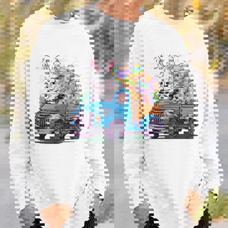 イースタートラッカー-面白いイースターバニーボーイズイースターネストトラック 長袖tシャツ スウェットシャツ 彼への贈り物