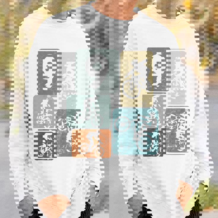 キッズ 9歳の男の子サイクリスト9歳の誕生日バイクマウンテンバイク スウェットシャツ 彼への贈り物