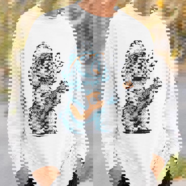 ギターを弾く犬 マルチーズプードル 面白い落書き スウェットシャツ 彼への贈り物