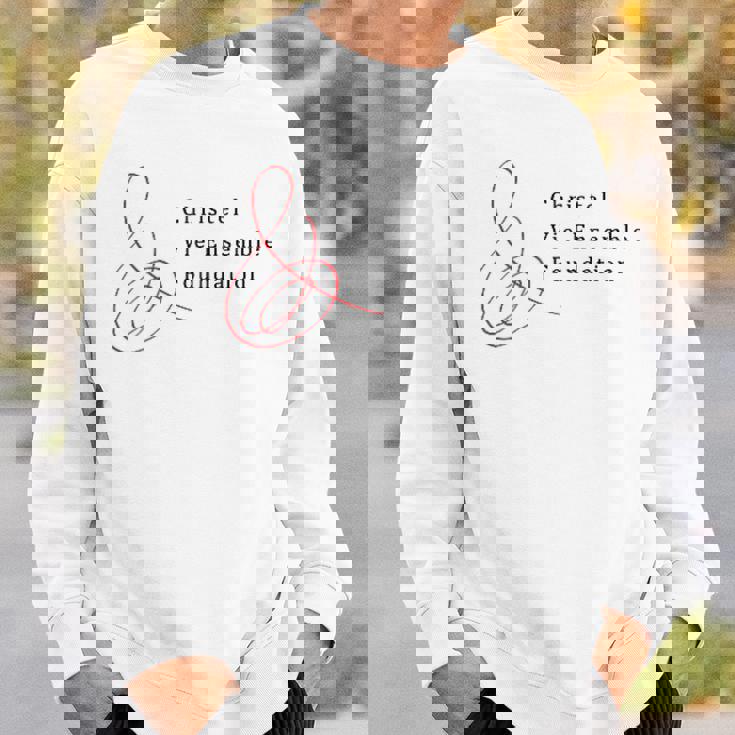 クリステル財団オフィシャルロゴ スウェットシャツ 彼への贈り物