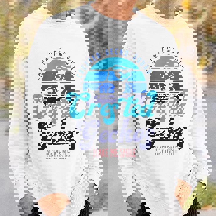 クレステッドゲッコーは私を笑顔にする エキゾチックなトカゲ スウェットシャツ 彼への贈り物