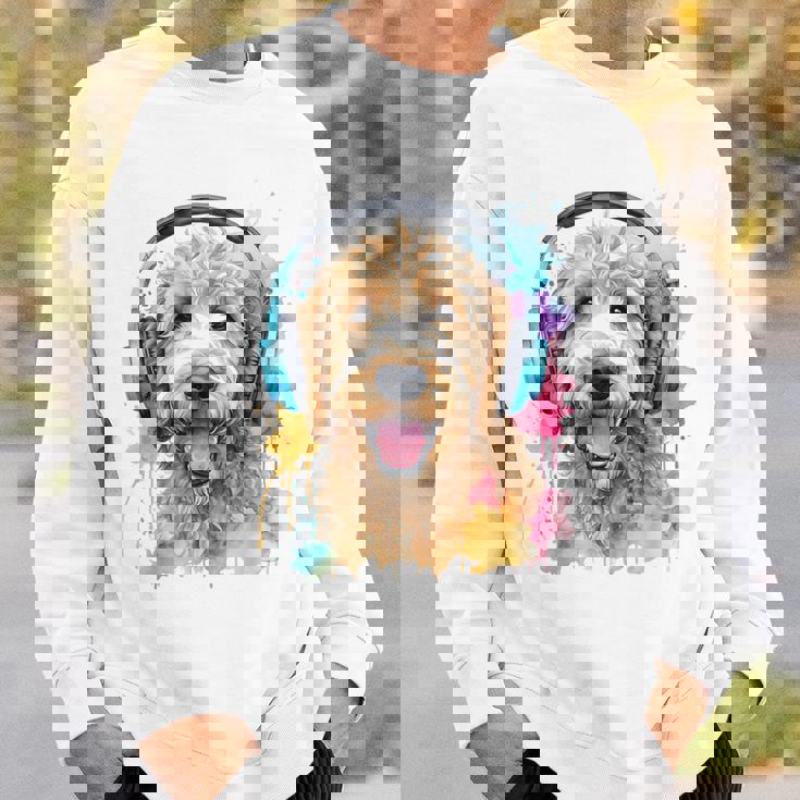 ゴールデンドゥードル、ヘッドフォン、犬、動物プリント スウェットシャツ 彼への贈り物