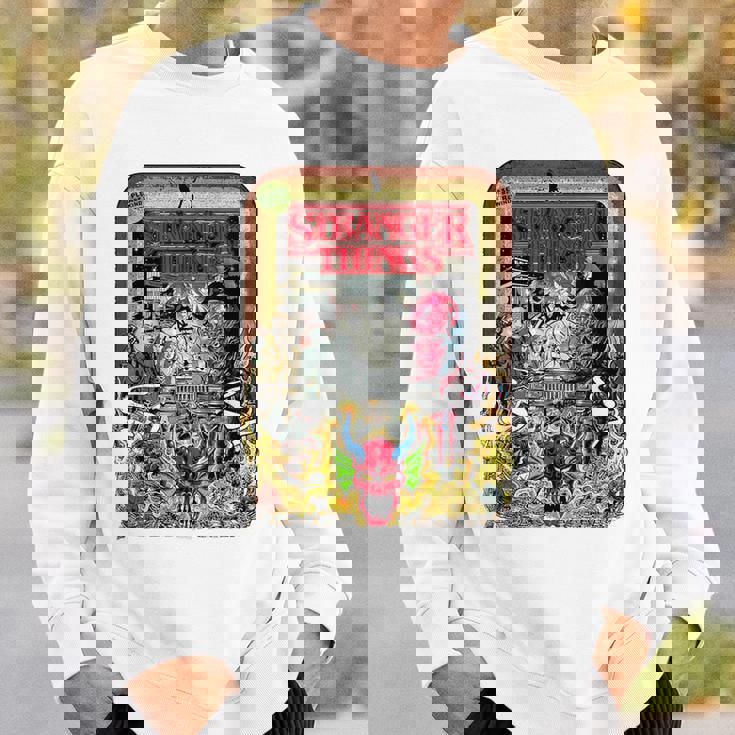 ストレンジャー・シングス プロモコミック The Partyecna セピア ヴィンテージ スウェットシャツ 彼への贈り物