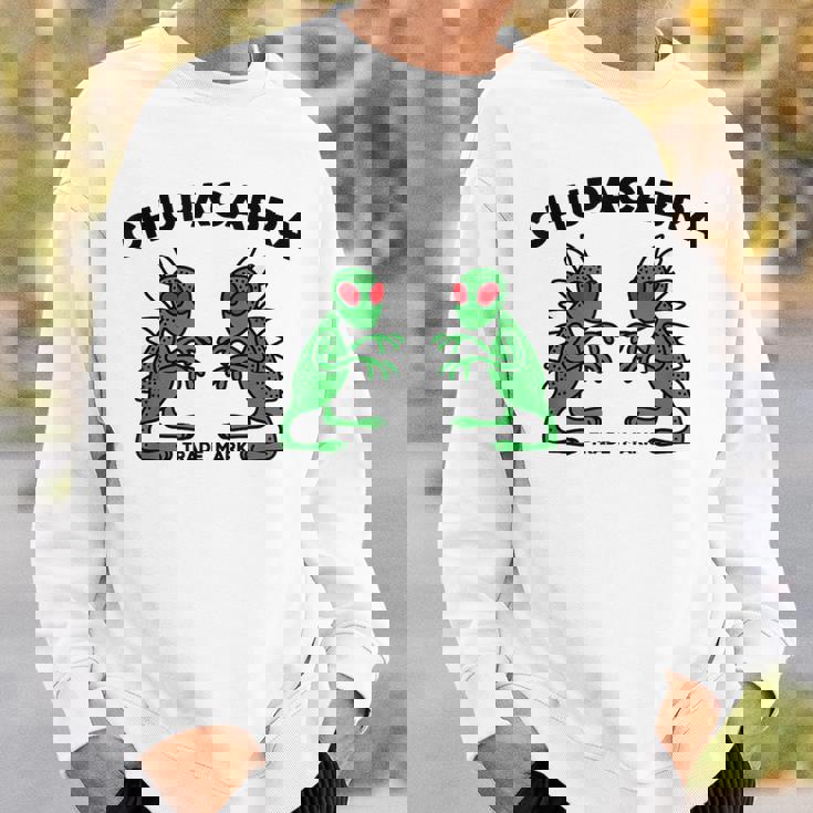 チュパカブラ スウェットシャツ 彼への贈り物