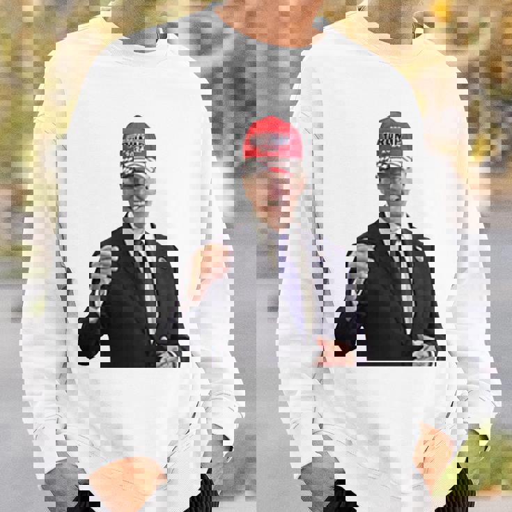 トランプの帽子をかぶったバイデンの陽気なグラフィック 長袖tシャツ スウェットシャツ 彼への贈り物