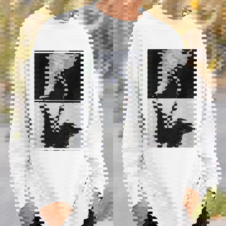 ヒルマ・アフ・クリント作 白鳥 第1号 長袖tシャツ スウェットシャツ 彼への贈り物