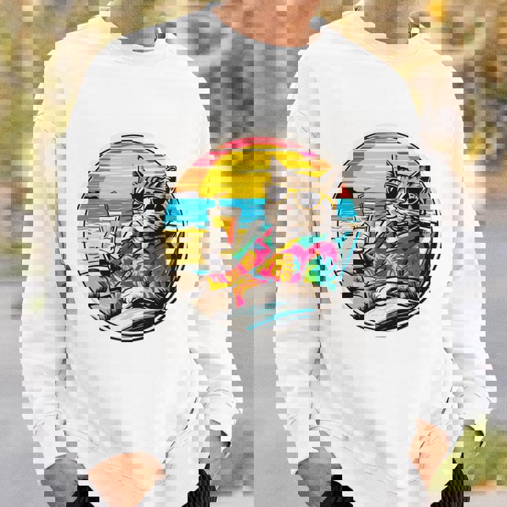 ビーチでドリンクを飲みながらリラックスできるレトロなヴィンテージクールな猫 長袖tシャツ スウェットシャツ 彼への贈り物