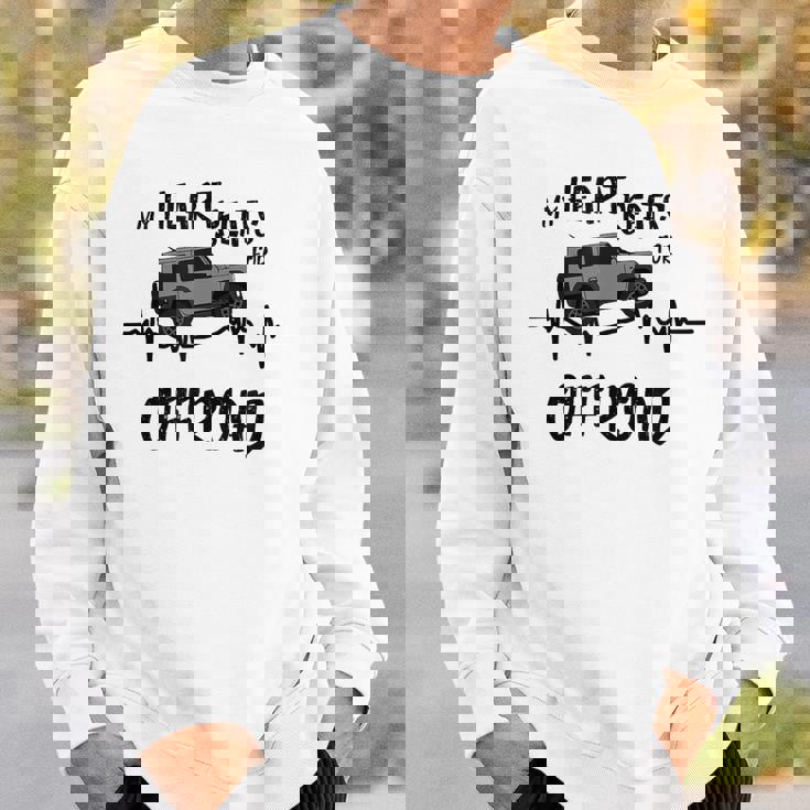 マイハートビーツフォーオフロード 4X4 Jb74 Gj 4Wd ファン用 スウェットシャツ 彼への贈り物