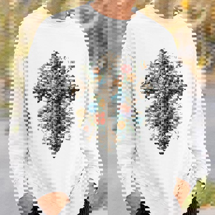 十字架 スピリチュアル キリスト 花 イエス 信仰 十字架 十字架 長袖tシャツ スウェットシャツ 彼への贈り物