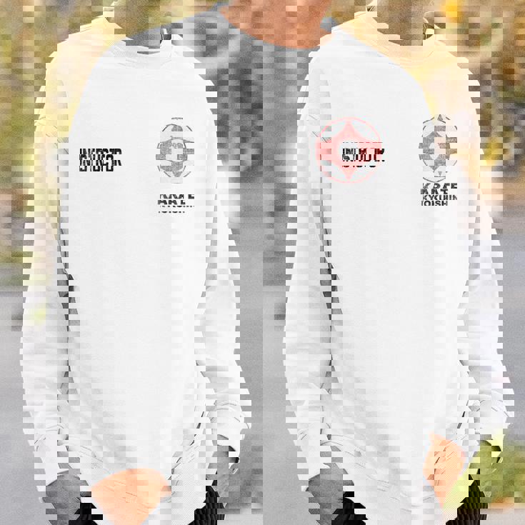 極真空手のシンボル極真会道場稽古 Gokushin Karate Nohinboru Gokushin Kai スウェットシャツ 彼への贈り物