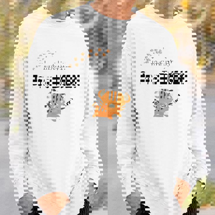 私は虎だ！ロア！ スウェットシャツ 彼への贈り物