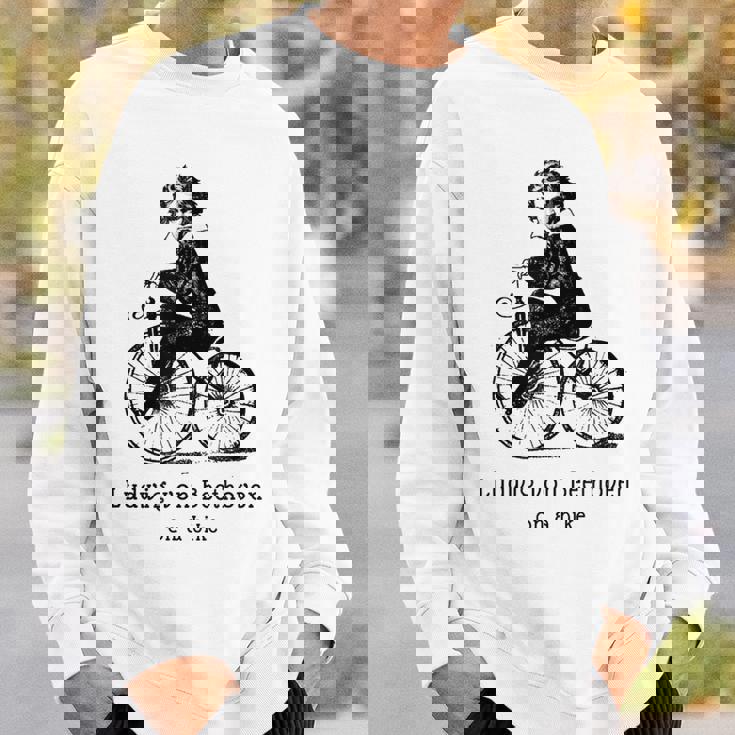 自転車に乗ったベートーベン ルートヴィグバン ベートーベン スウェットシャツ 彼への贈り物