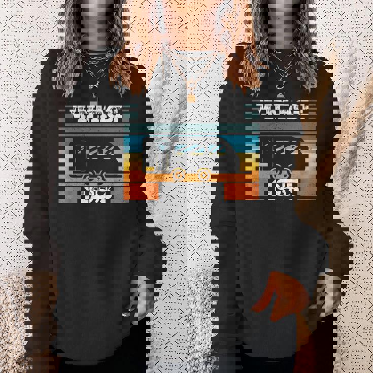 1953 年生まれのキャンピングカー バースデーキャラバン スウェットシャツ 彼女への贈り物