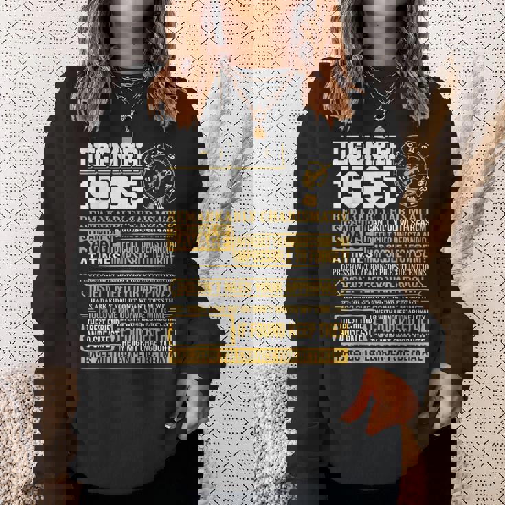 1965年 12月座 誕生日ギフト Born 12月agitarius スウェットシャツ 彼女への贈り物