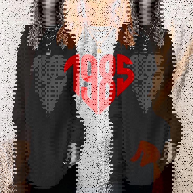 1985 ハート型 ヴィンテージ 1985 ハート型 ラブ 40歳の誕生日に スウェットシャツ 彼女への贈り物