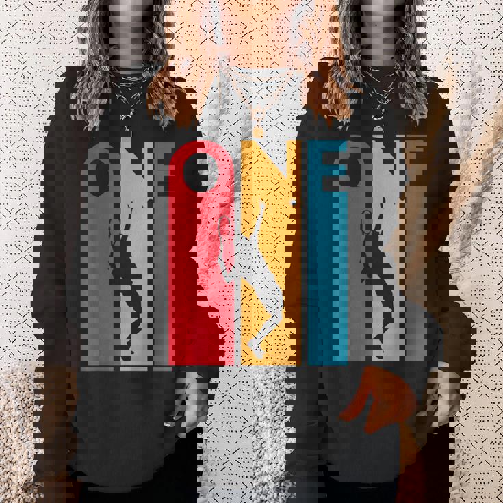 1歳の誕生日ギフト ヴィンテージ テニス 誕生日 1歳 スウェットシャツ 彼女への贈り物