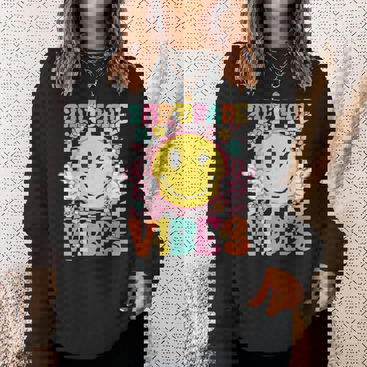 2年生 バイブス スマイルフェイス 新学期 2年生 スウェットシャツ 彼女への贈り物