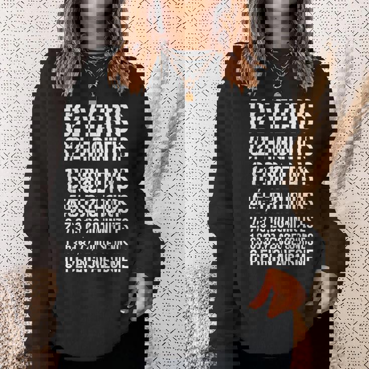 52歳の誕生日ギフト 面白い52歳の誕生日 スウェットシャツ 彼女への贈り物