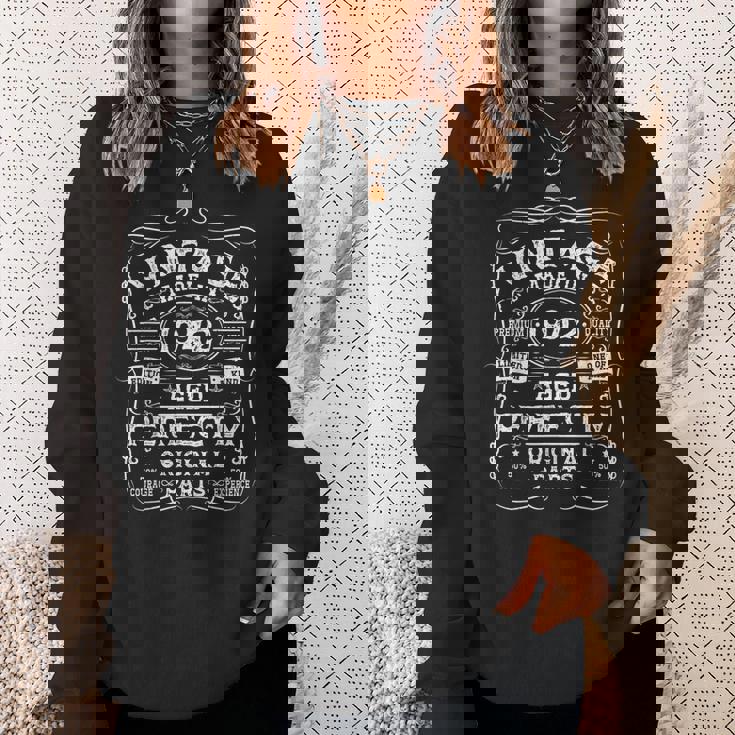 83 歳のギフト ヴィンテージ 1942 年生まれ レトロ 83 歳の誕生日 スウェットシャツ 彼女への贈り物