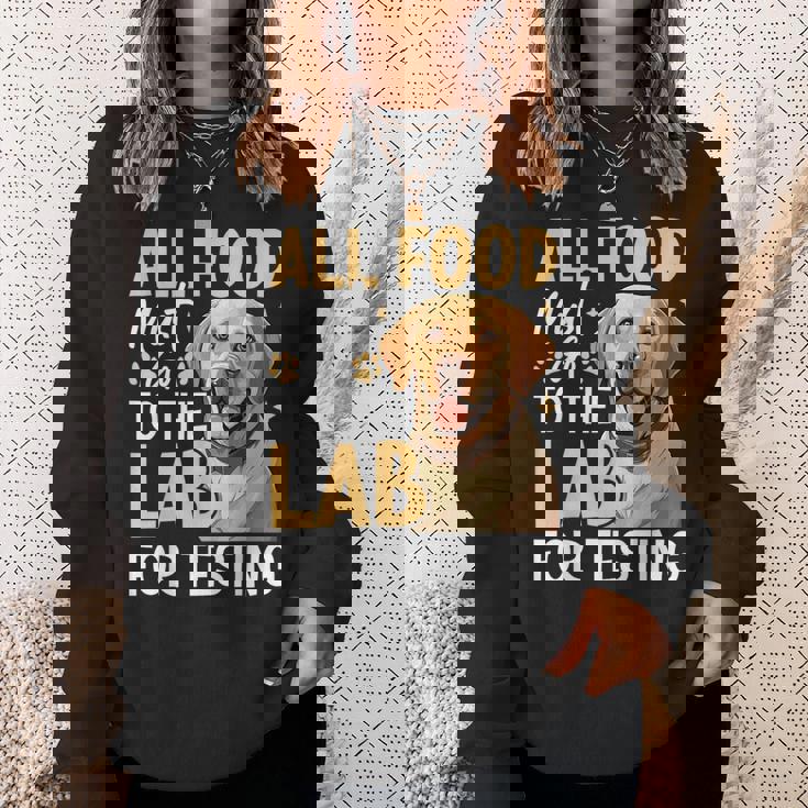 All Food Must Go To The Lab For Testing スウェットシャツ 彼女への贈り物