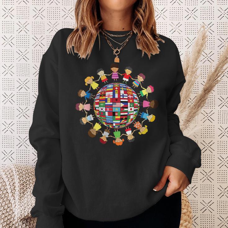Banderas Del Mundo Cultural Diversidad Niños Alrededor Del Mundo Camisa de entrenamiento Regalos para ella