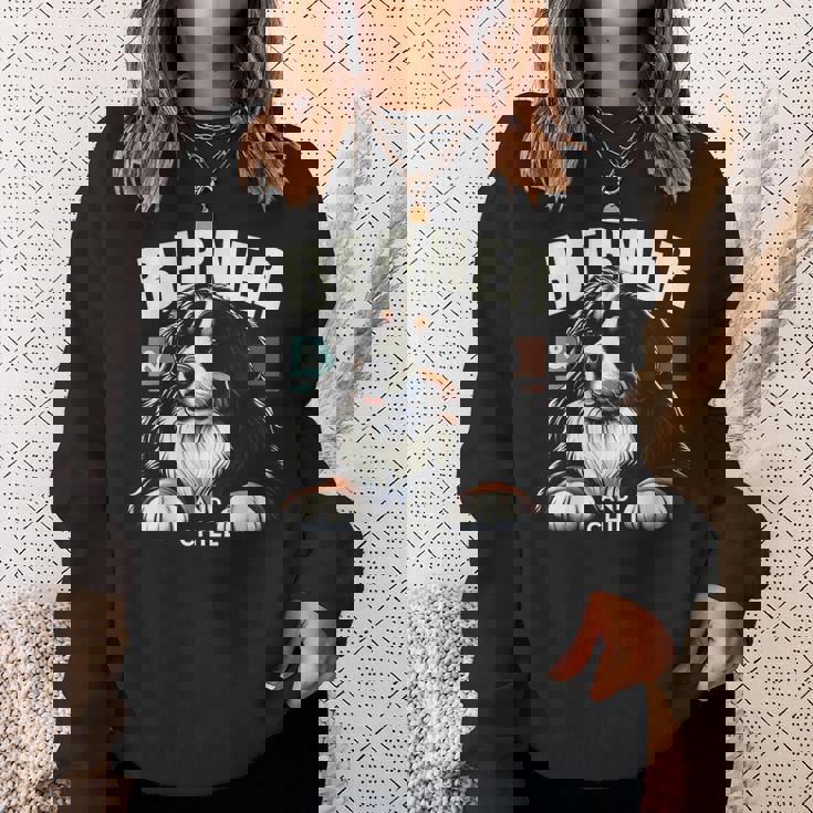 Berner And Chill バーニーズマウンテンドッグ 面白いグラフィックtシャツ スウェットシャツ 彼女への贈り物