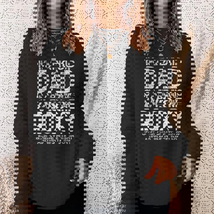 Dad Of Roxy ギフト 父の日 面白い 名前入り スウェットシャツ 彼女への贈り物