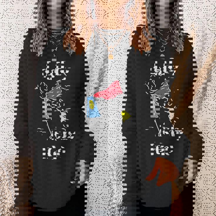 Daddy Is My Herouper Dad 手描き スウェットシャツ 彼女への贈り物