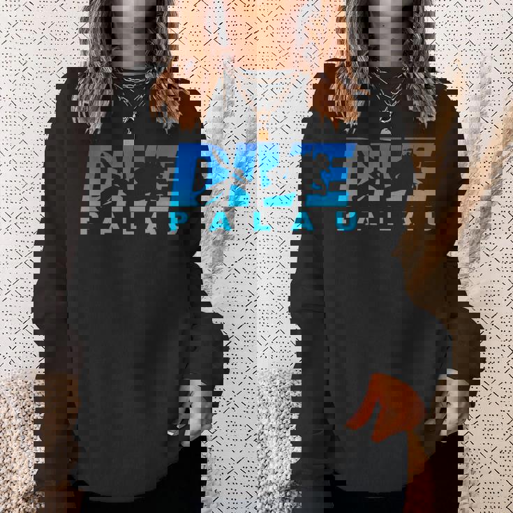 Dive Palau、パラオでのスキューバダイビング スウェットシャツ 彼女への贈り物