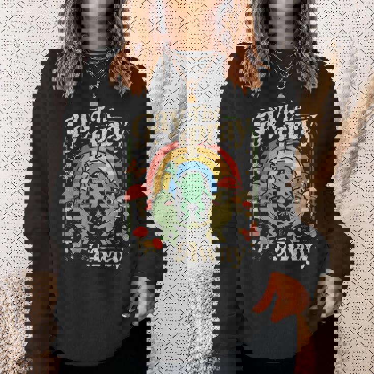 Gay The Pray Away レインボー 面白い ミーム カエル Lgbt プライド Lgbtq スウェットシャツ 彼女への贈り物