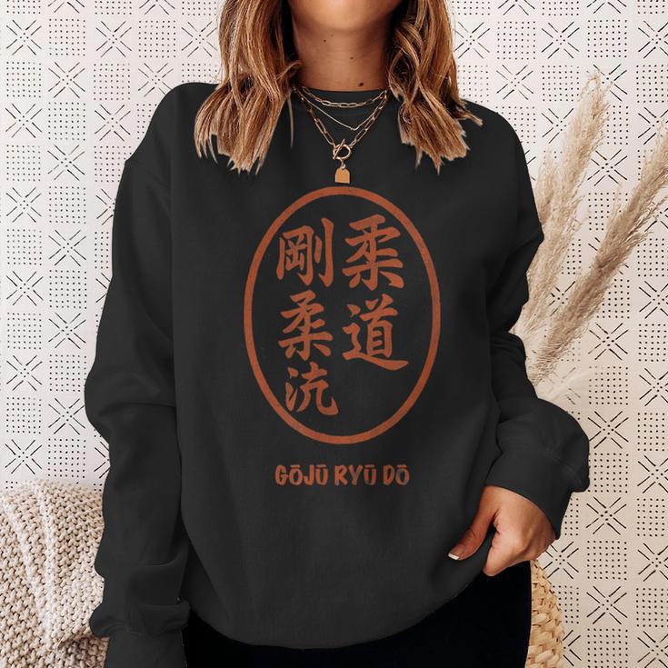 Goju-Ryu ハードで柔軟なランナー Traditionelles Karate スウェットシャツ 彼女への贈り物