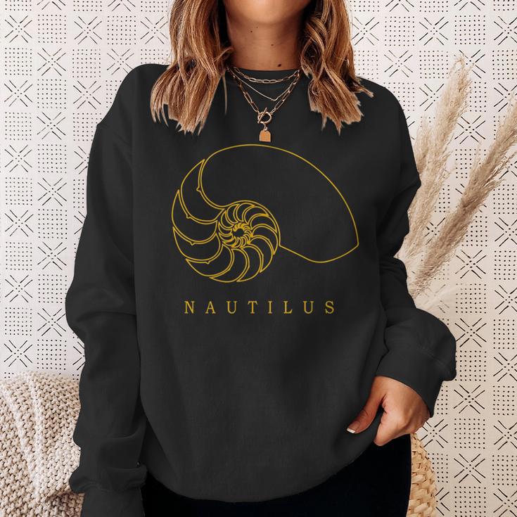 Golden Nautilus シェルtシャツ 海洋自然愛好家向け スウェットシャツ 彼女への贈り物