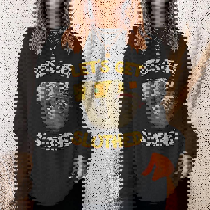 Let's Getlothed テキーラ-面白い飲酒ナマケモノ スウェットシャツ 彼女への贈り物