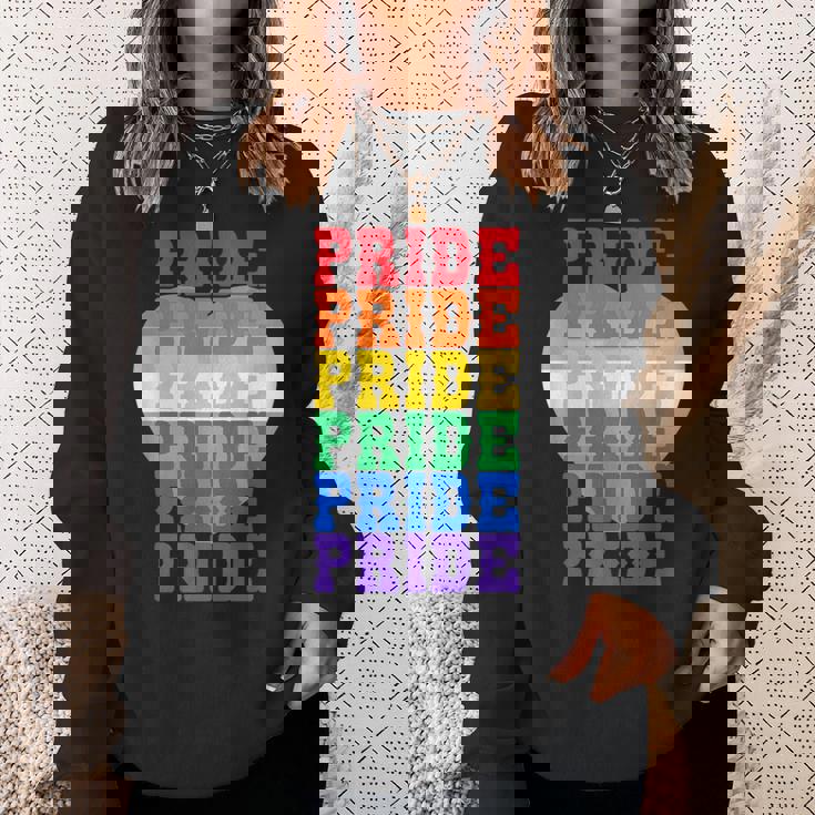 Lgbtq レインボーカラーのプライド スウェットシャツ 彼女への贈り物