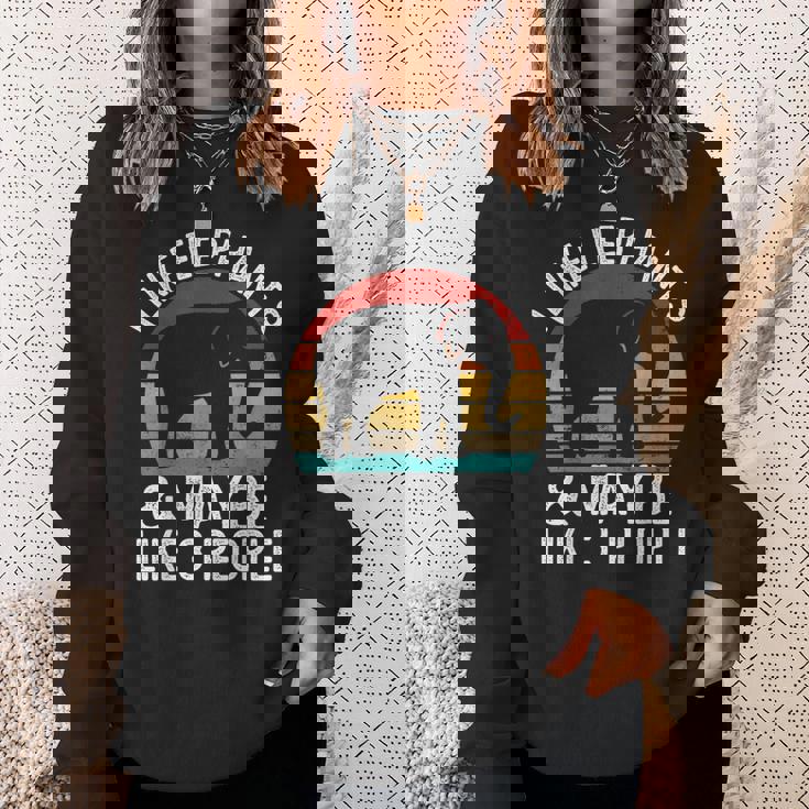 I Like Elephants And Maybe Like 3 People シャツ 象 スウェットシャツ 彼女への贈り物