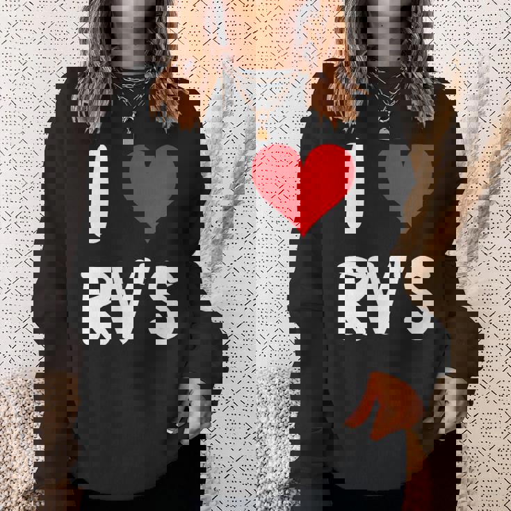 I Love Rv のレクリエーションビークル キャンプ キャンピングカー 旅行 旅行 スウェットシャツ 彼女への贈り物