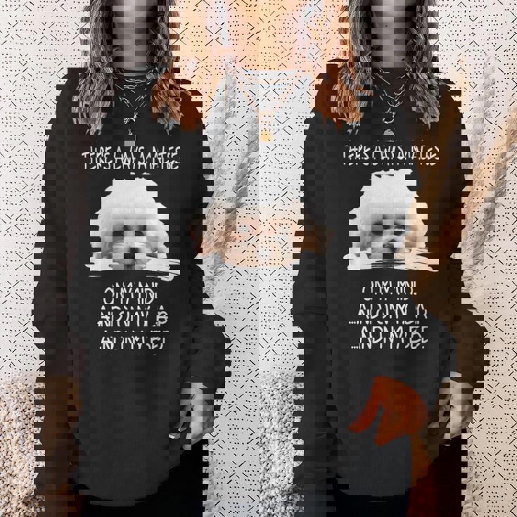 Maltese Dog Is On My Mind 面白い子犬オーナーデザイン スウェットシャツ 彼女への贈り物