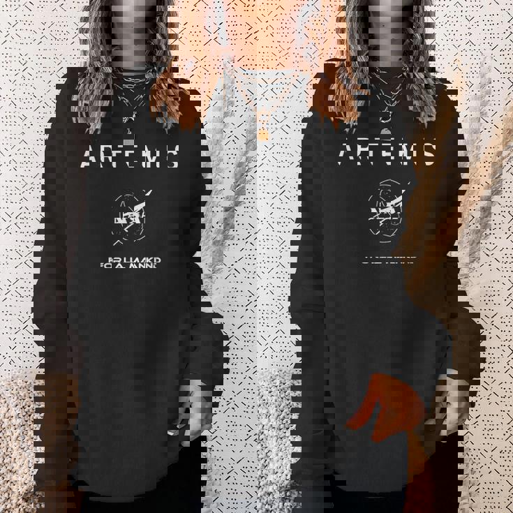 Nasa アルテミスミッションフレーズ記章ロゴ スウェットシャツ 彼女への贈り物