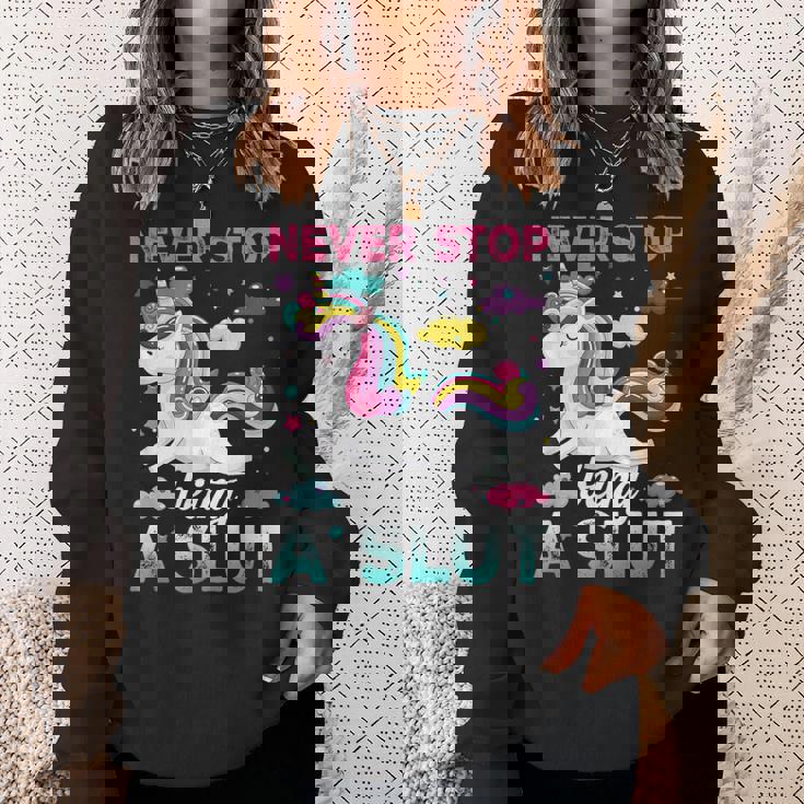 Nevertop Being Alut ユニコーン 面白い 大人 ユーモア 格言 スウェットシャツ 彼女への贈り物