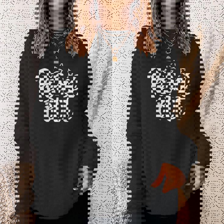 Peace Out Meme スウェットシャツ 彼女への贈り物