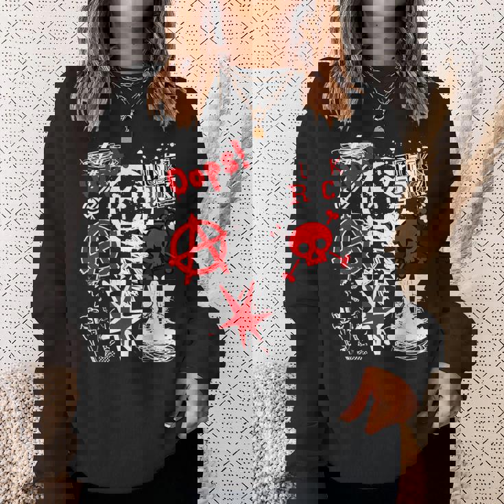 Punk's Not Dead ブラック&レッド スウェットシャツ 彼女への贈り物