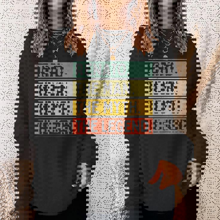 Renato The Man The Myth The Legendおかしな名言 スウェットシャツ 彼女への贈り物