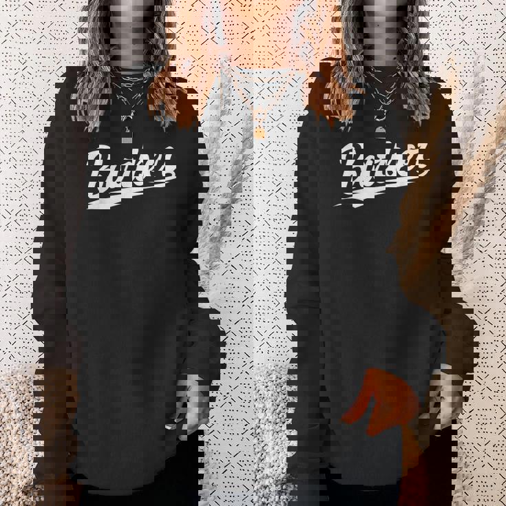 Retrowoosh Job Title Barber スウェットシャツ 彼女への贈り物