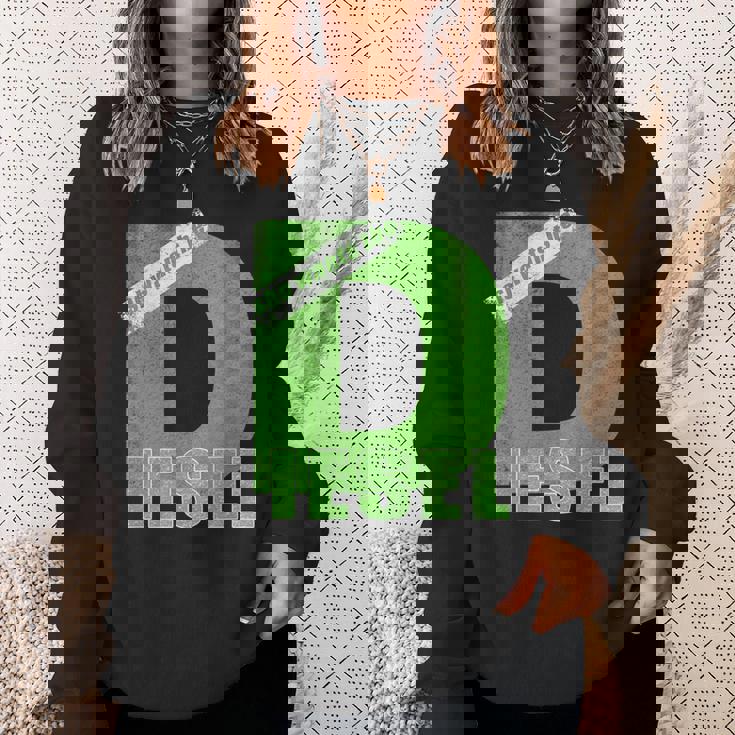 She Wants The Diesel Truck愛好家 スウェットシャツ 彼女への贈り物