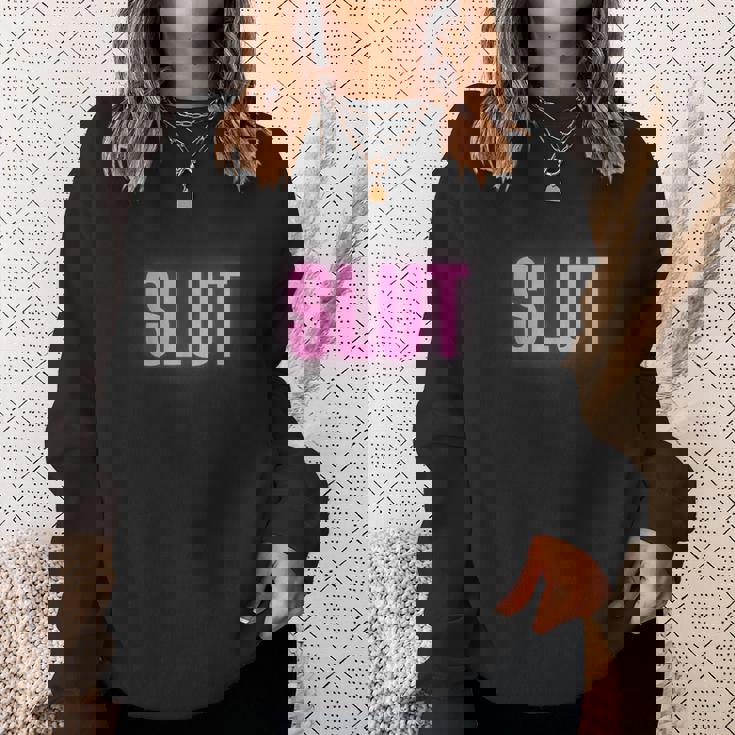 Slut スウェットシャツ 彼女への贈り物