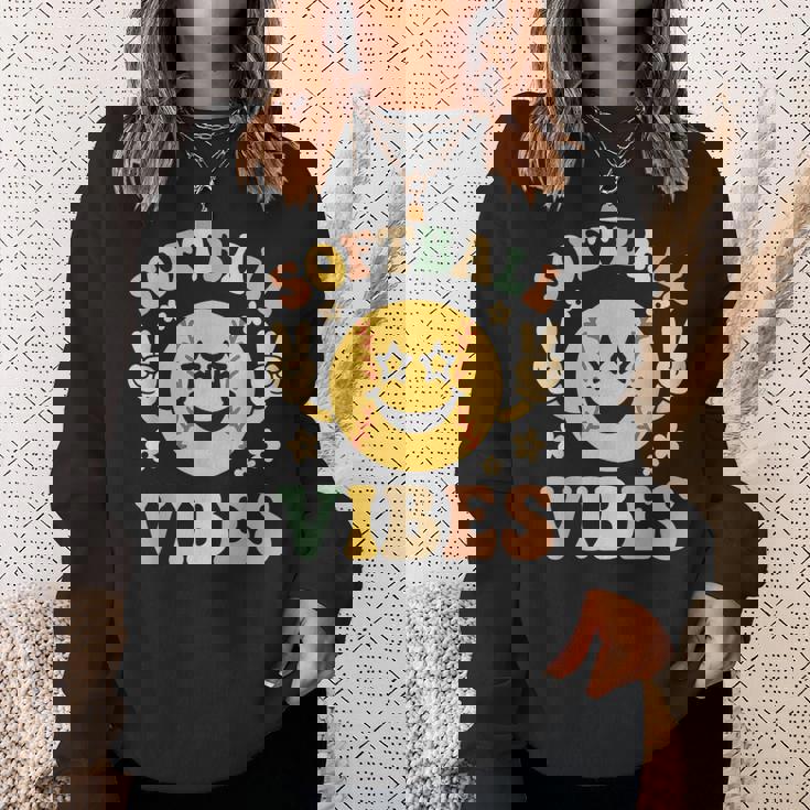 Softballibes 星目スマイル ポジティブソフトボール スウェットシャツ 彼女への贈り物