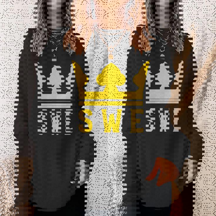 Swe With A Royal Crown スウェーデン スウェットシャツ 彼女への贈り物