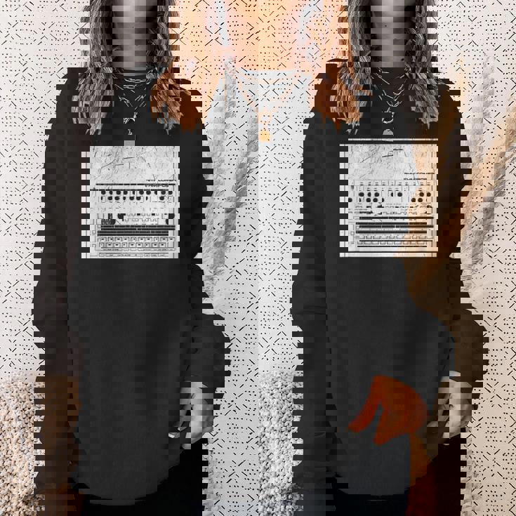Synthesizer アナログシンセドラムマシン コンピューターヴィンテージオタク スウェットシャツ 彼女への贈り物