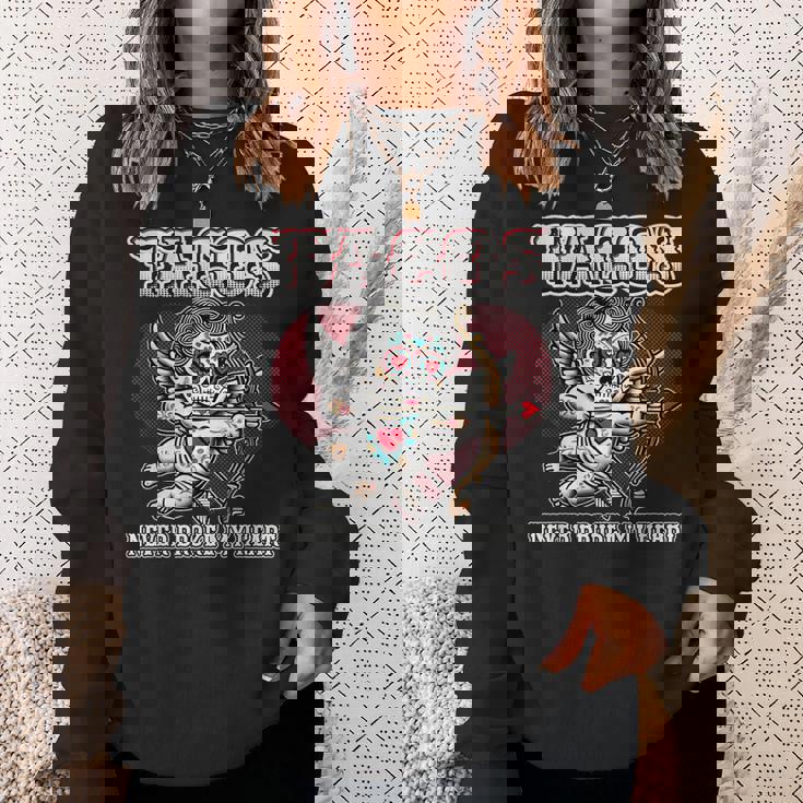 Taco Lovers バレンタインデー シュガースカル キューピッド メキシカンアート スウェットシャツ 彼女への贈り物