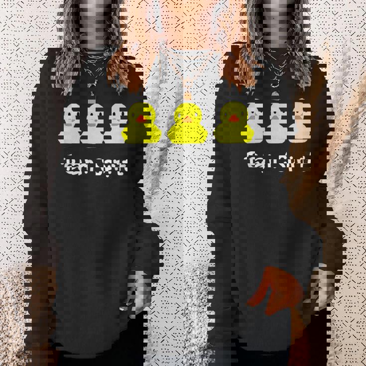 Teampirit Three イエローラバーダックグラフィックプリント スウェットシャツ 彼女への贈り物